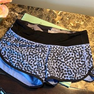 Lululemon size 4 periwinkle blue running shorts